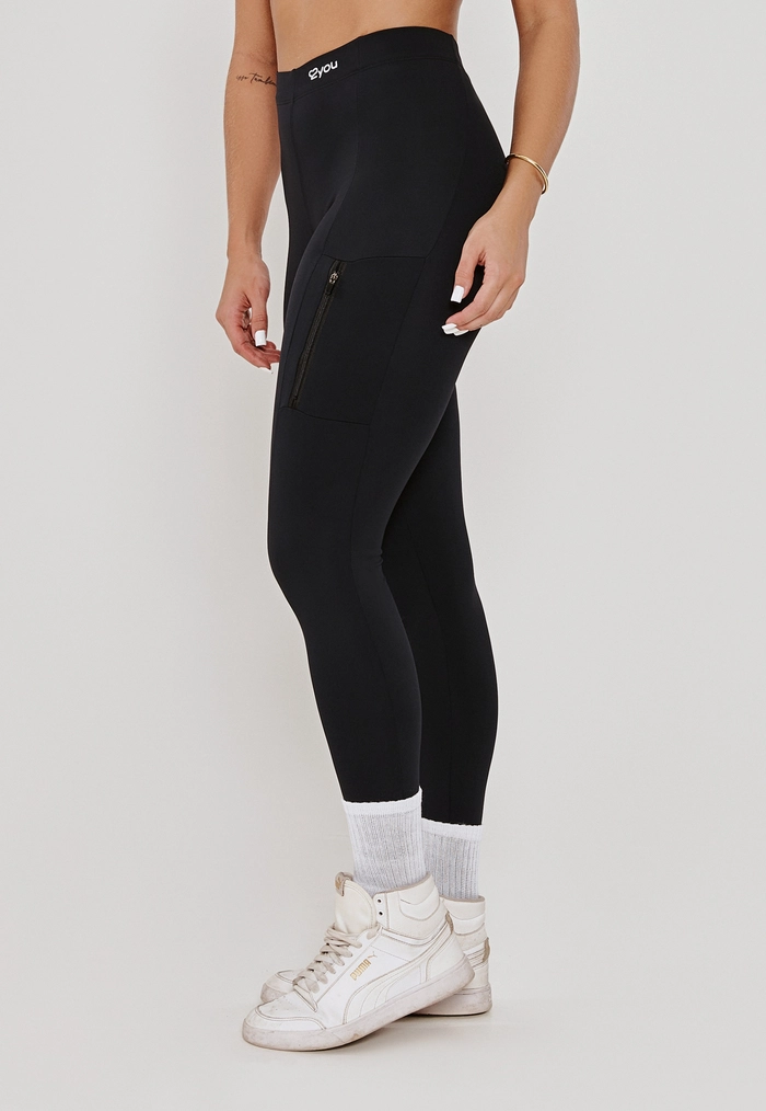LEGGING BOLSO COM ZÍPER LATERAL PRETO - POLIAMIDA FIO DUPLO