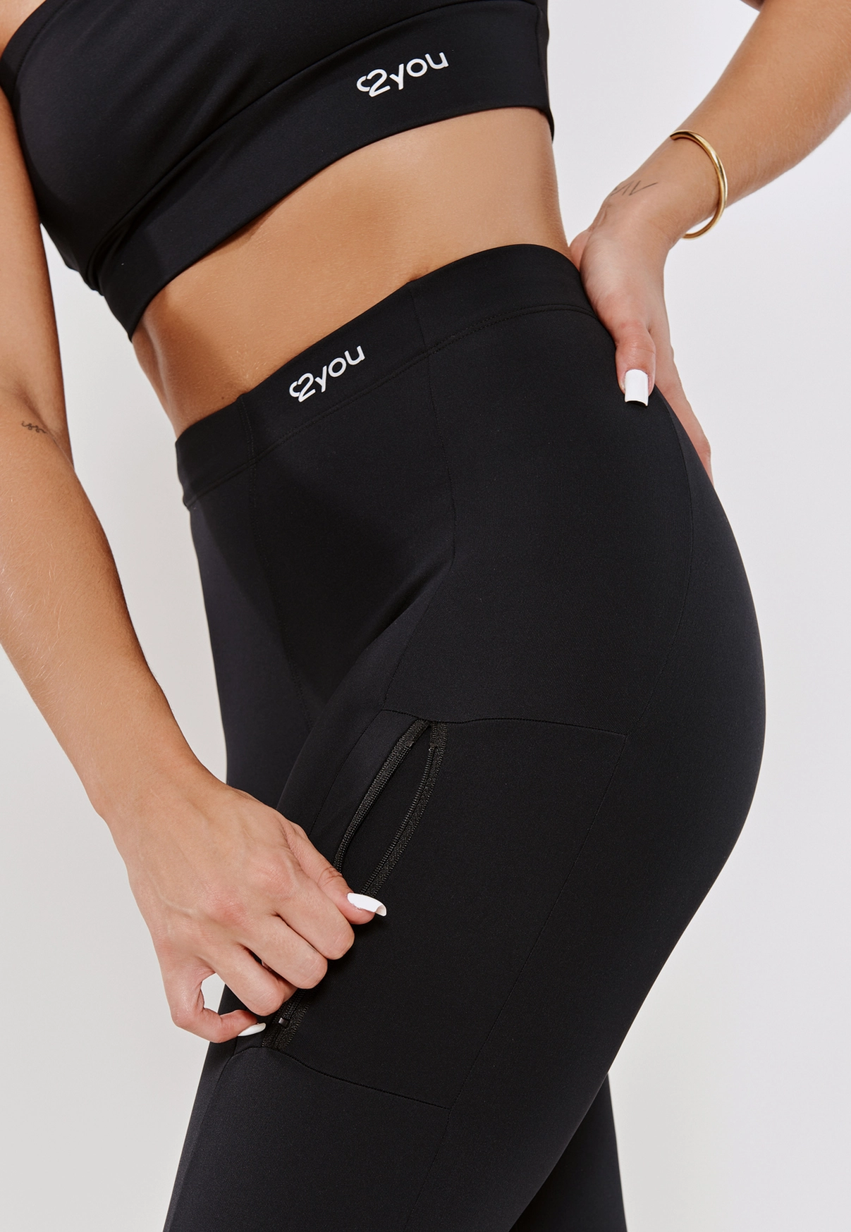 LEGGING BOLSO COM ZÍPER LATERAL PRETO - POLIAMIDA FIO DUPLO