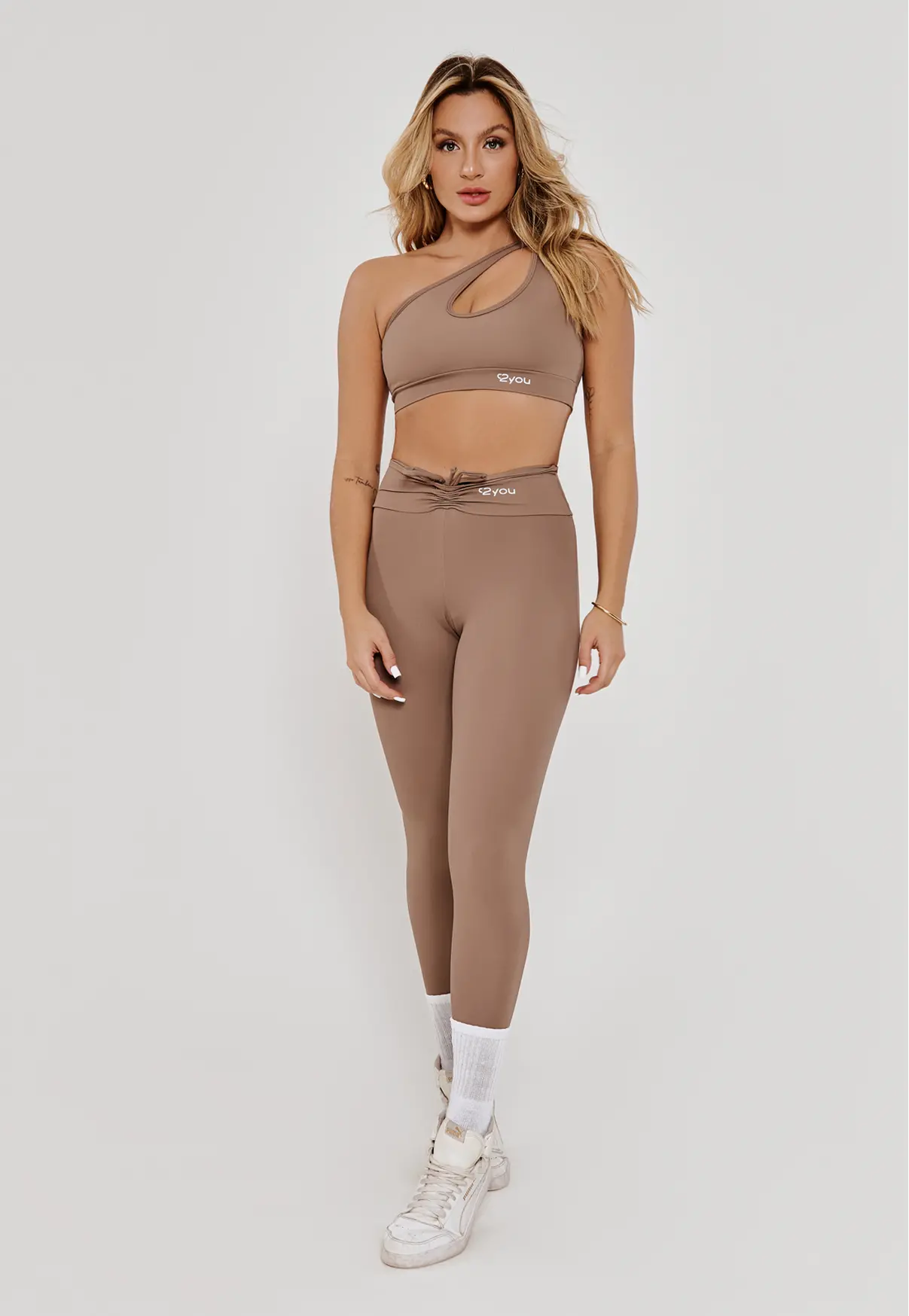 LEGGING CÓS FRANZIDO COM AMARRAÇÃO NUTS- POLIAMIDA FIO DUPLO
