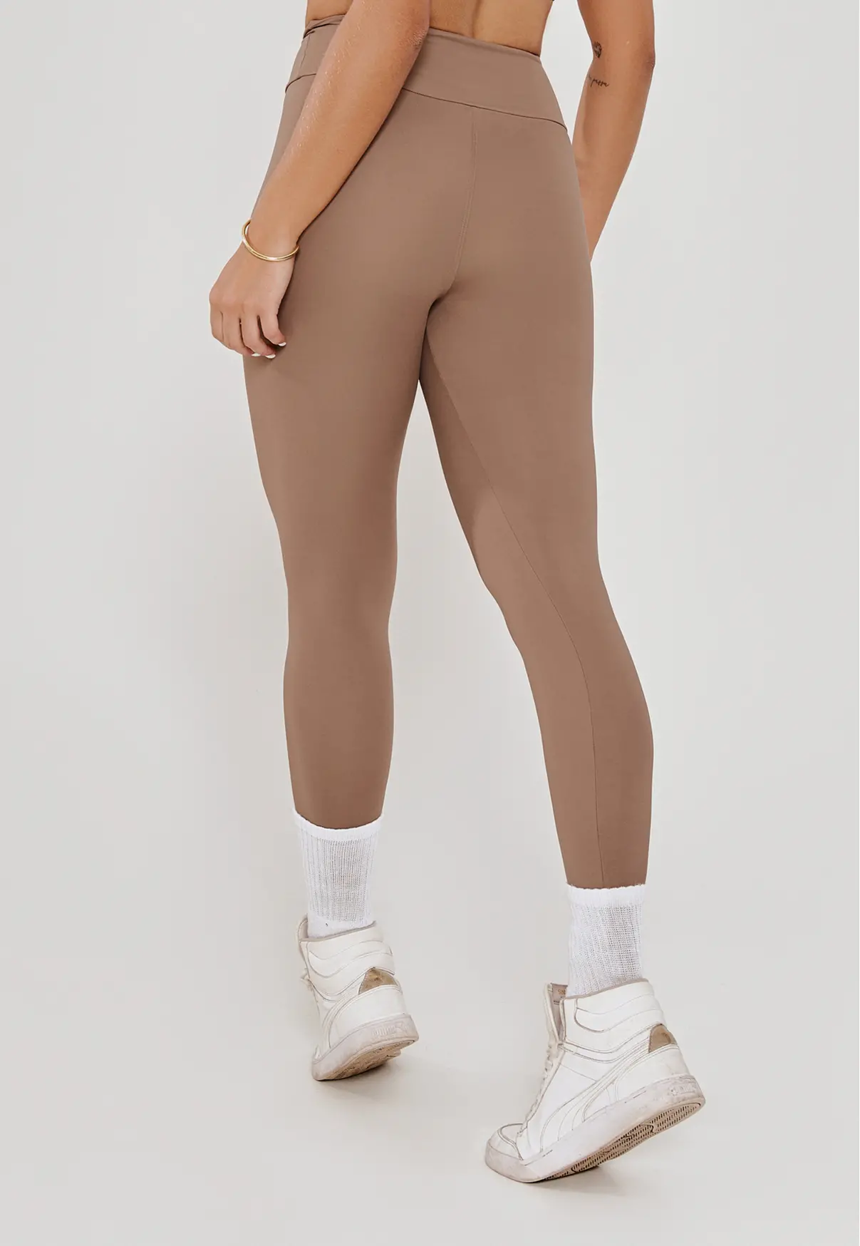 LEGGING CÓS FRANZIDO COM AMARRAÇÃO NUTS- POLIAMIDA FIO DUPLO