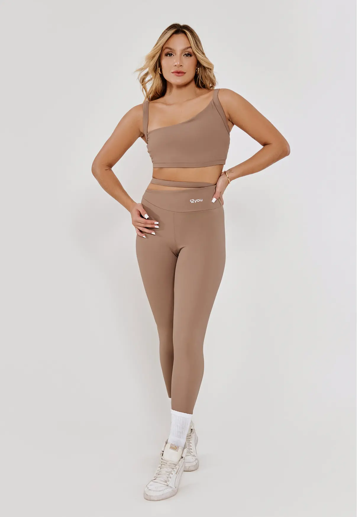 LEGGING CÓS ASSIMÉTRICO NUTS- POLIAMIDA FIO DUPLO