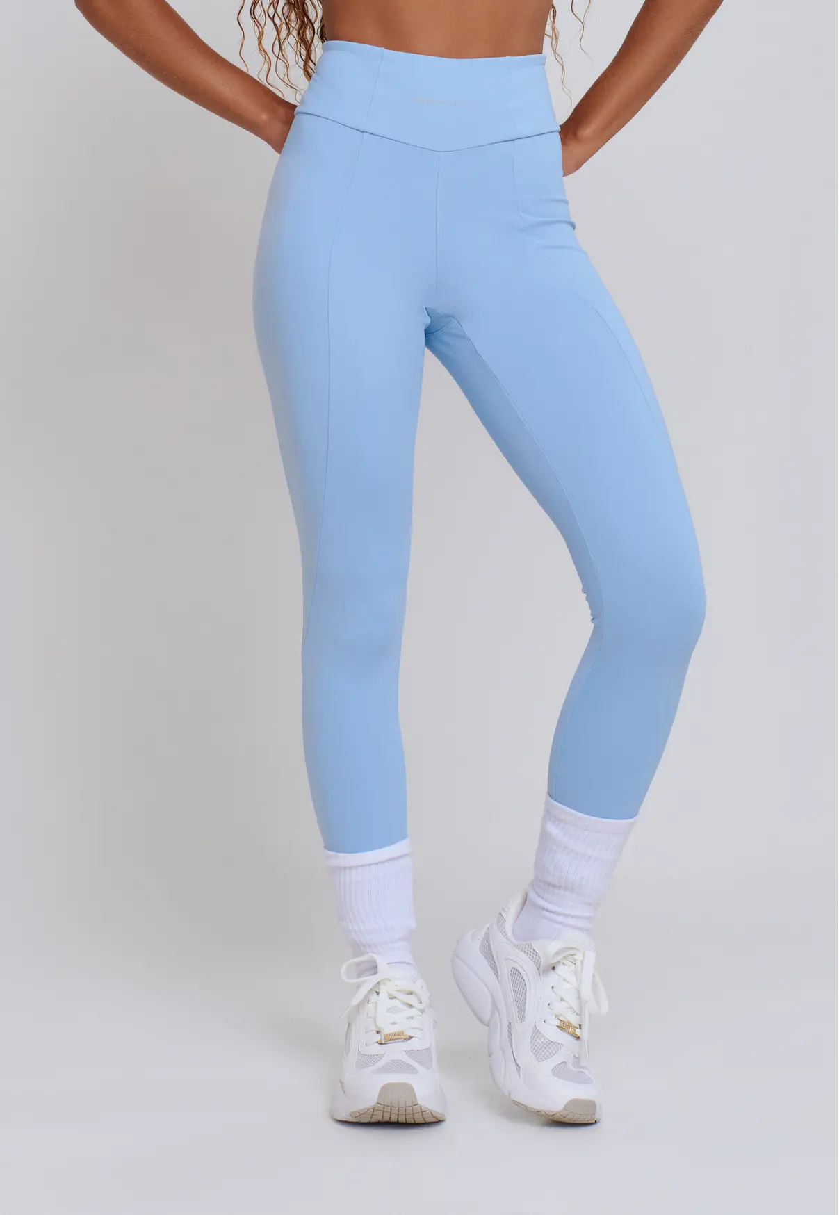 LEGGING COM TACO MINIMAL BOLSO COSTA BRISA