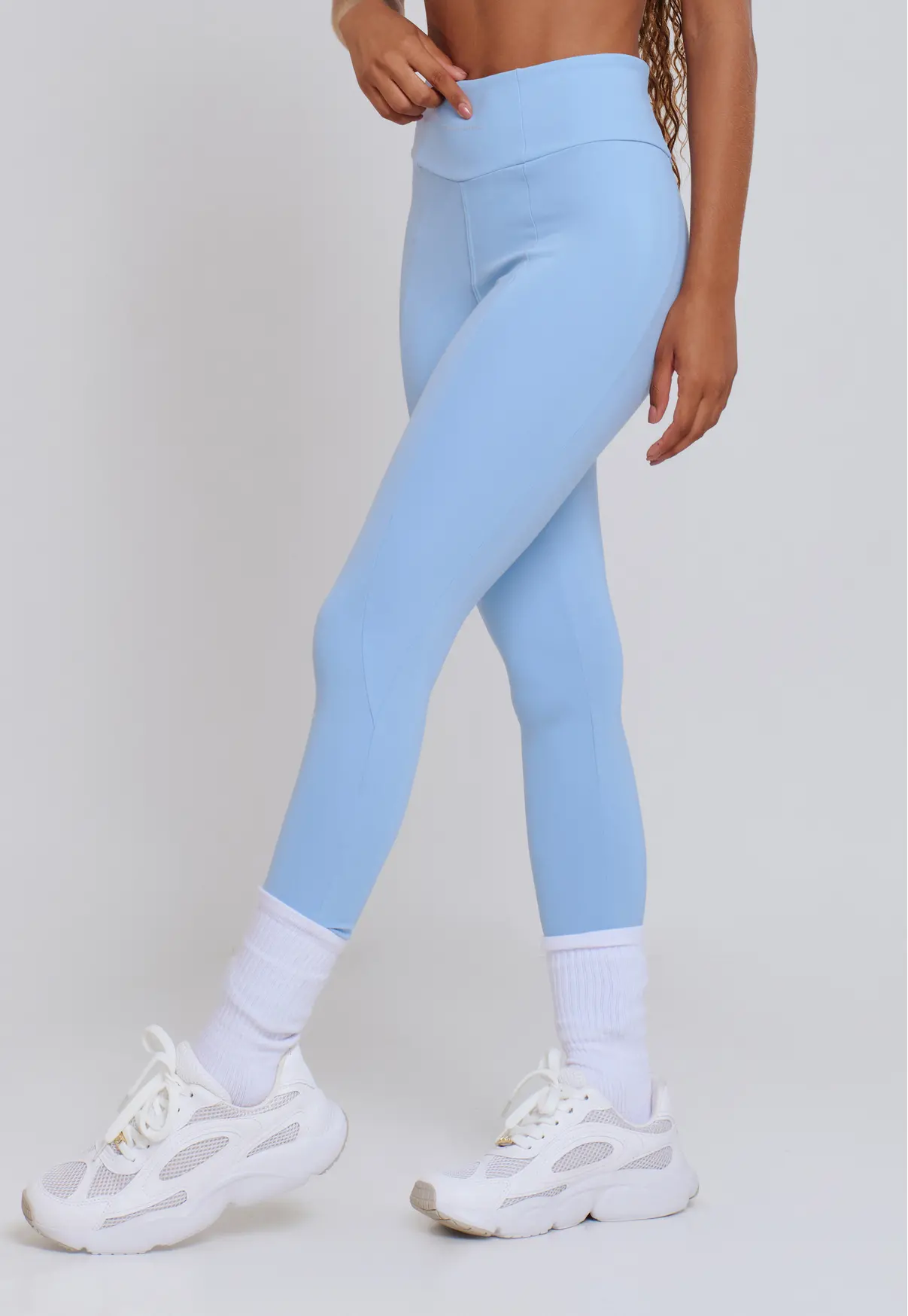 LEGGING COM TACO MINIMAL BOLSO COSTA BRISA
